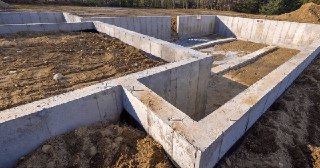 Ленточный фундамент Дзержинский цена от 2683 руб.